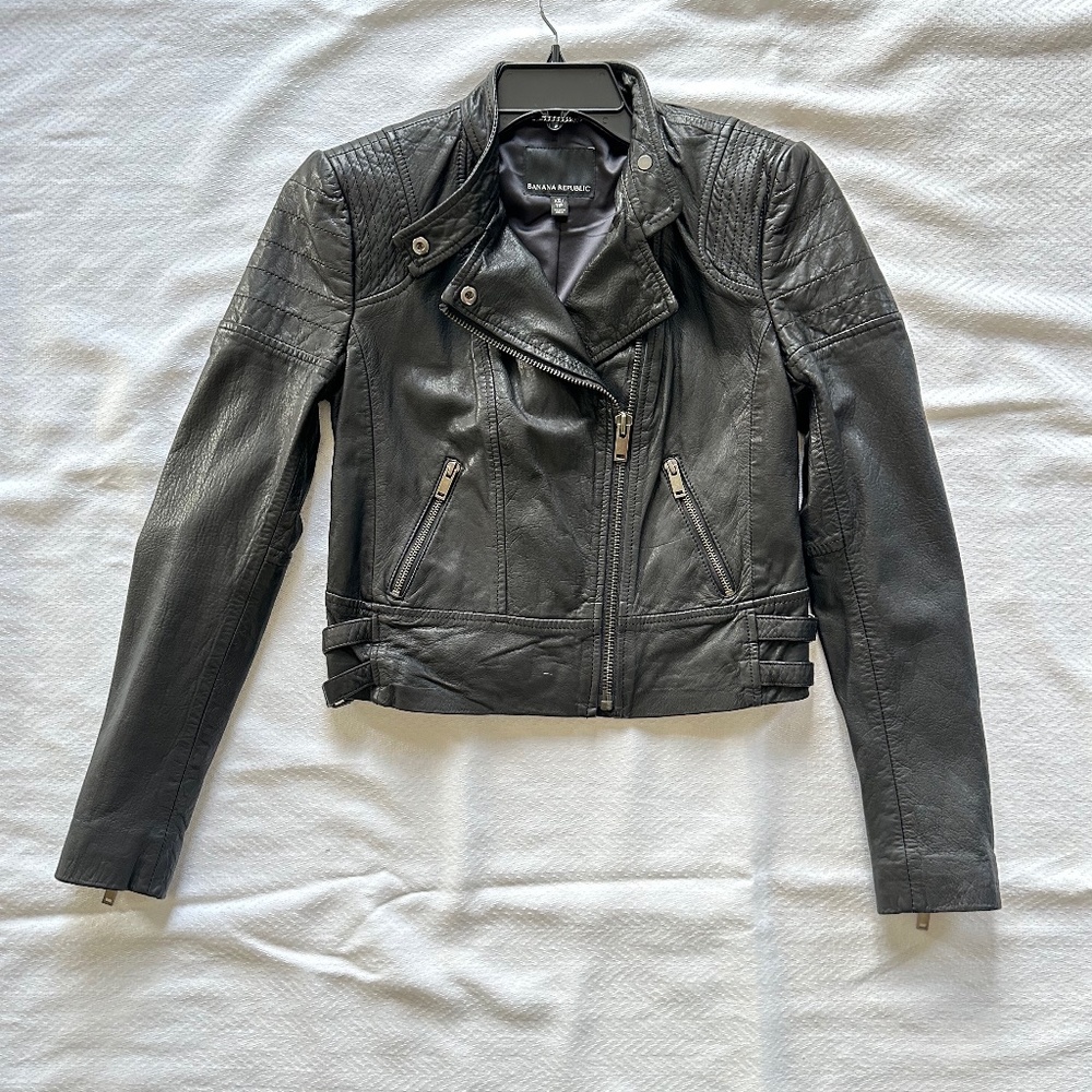 Banana Republic Cropped Leather Jacket, Size XS, Black